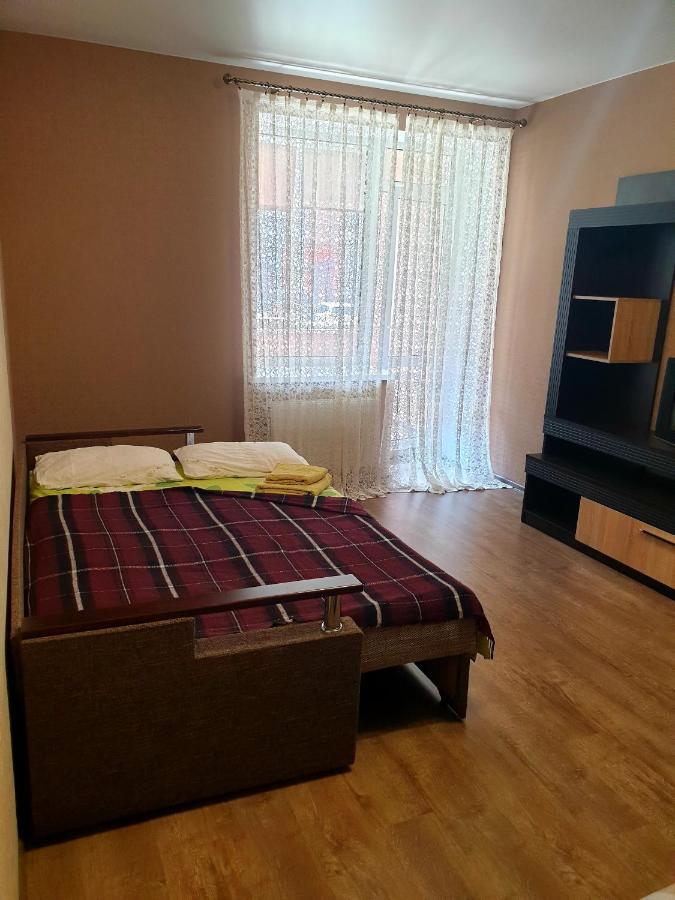 Apartment On Kravchuka, 11B Lutsk Ngoại thất bức ảnh