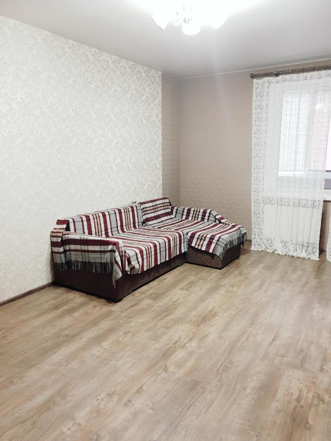 Apartment On Kravchuka, 11B Lutsk Ngoại thất bức ảnh