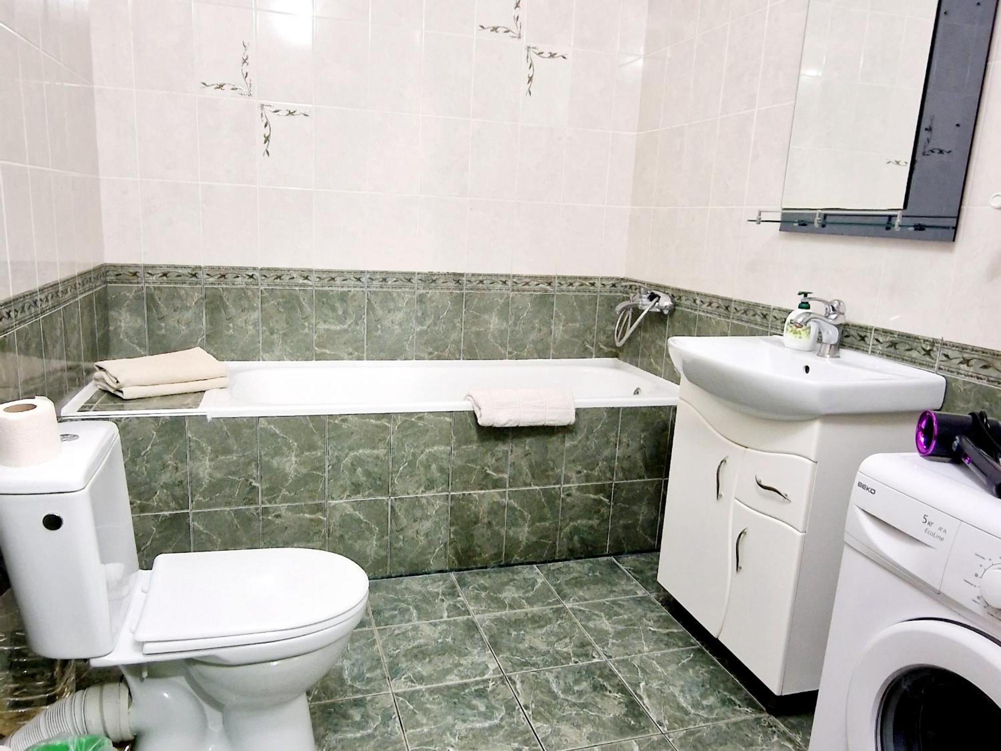 Apartment On Kravchuka, 11B Lutsk Ngoại thất bức ảnh