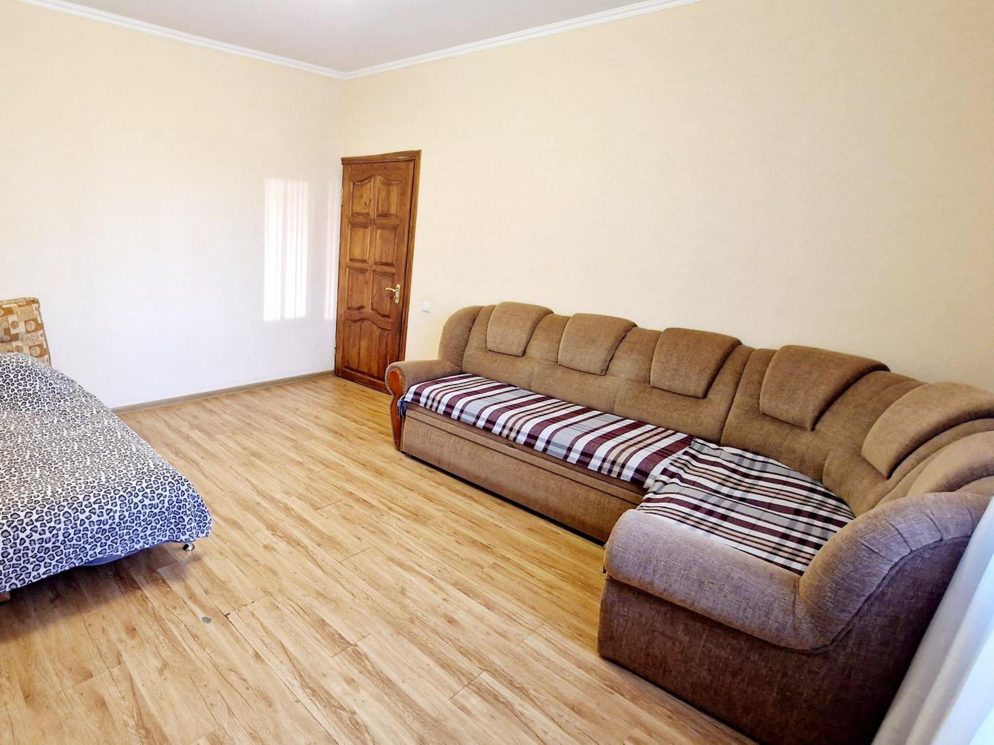 Apartment On Kravchuka, 11B Lutsk Ngoại thất bức ảnh