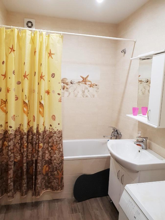 Apartment On Kravchuka, 11B Lutsk Ngoại thất bức ảnh