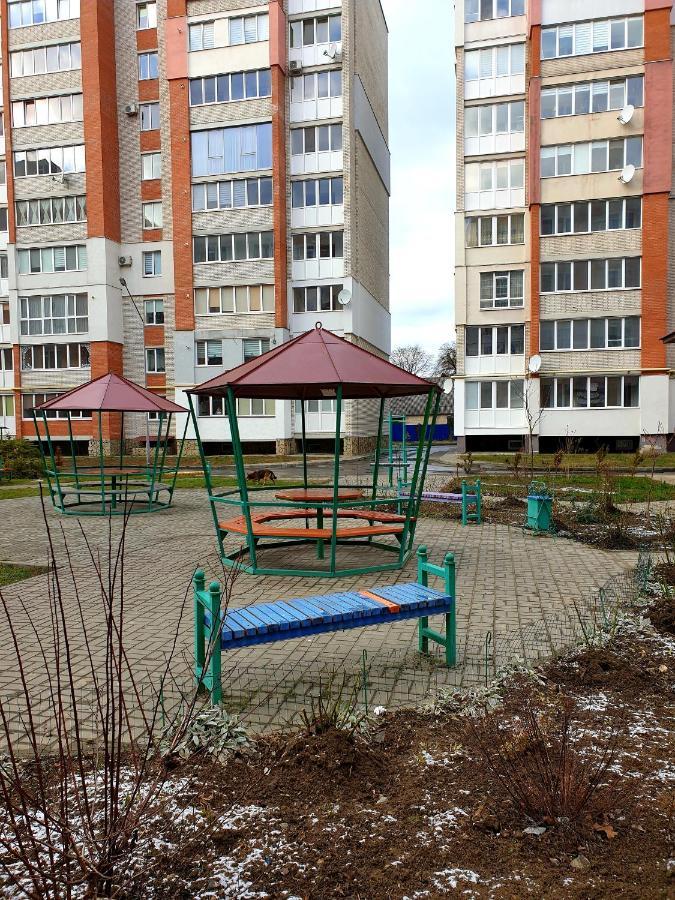 Apartment On Kravchuka, 11B Lutsk Ngoại thất bức ảnh